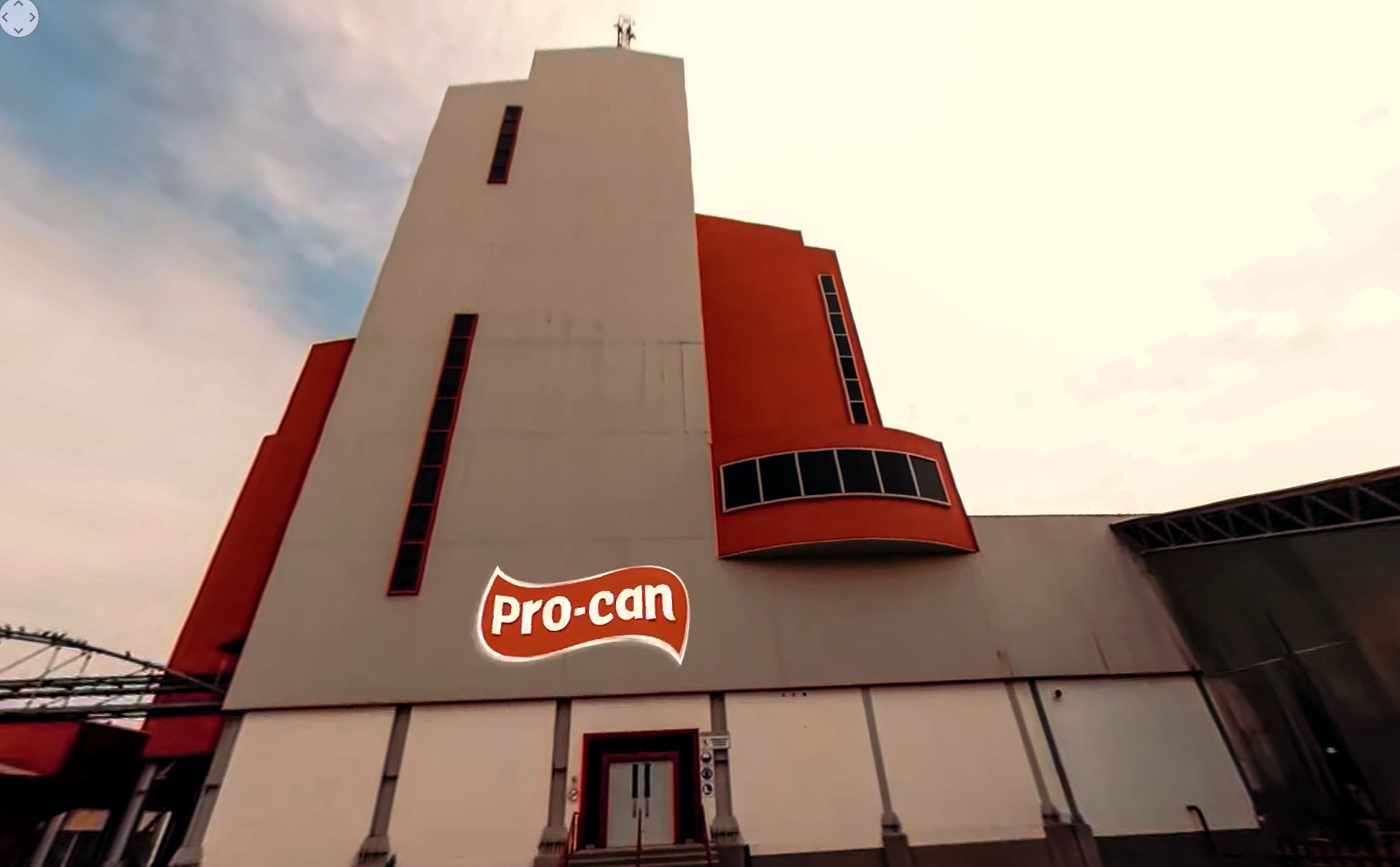 PRONACA Dog & cat food factory Vr experience
